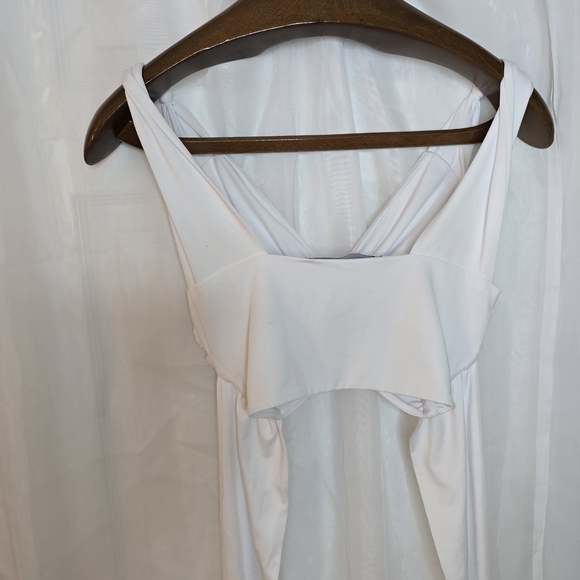 Lioness Elegant White Halter Top Mobwife Coquette Coastal - Picture 3 of 5